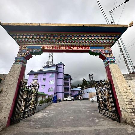Hotel Tashi Ga Tsel Тауанг Екстериор снимка