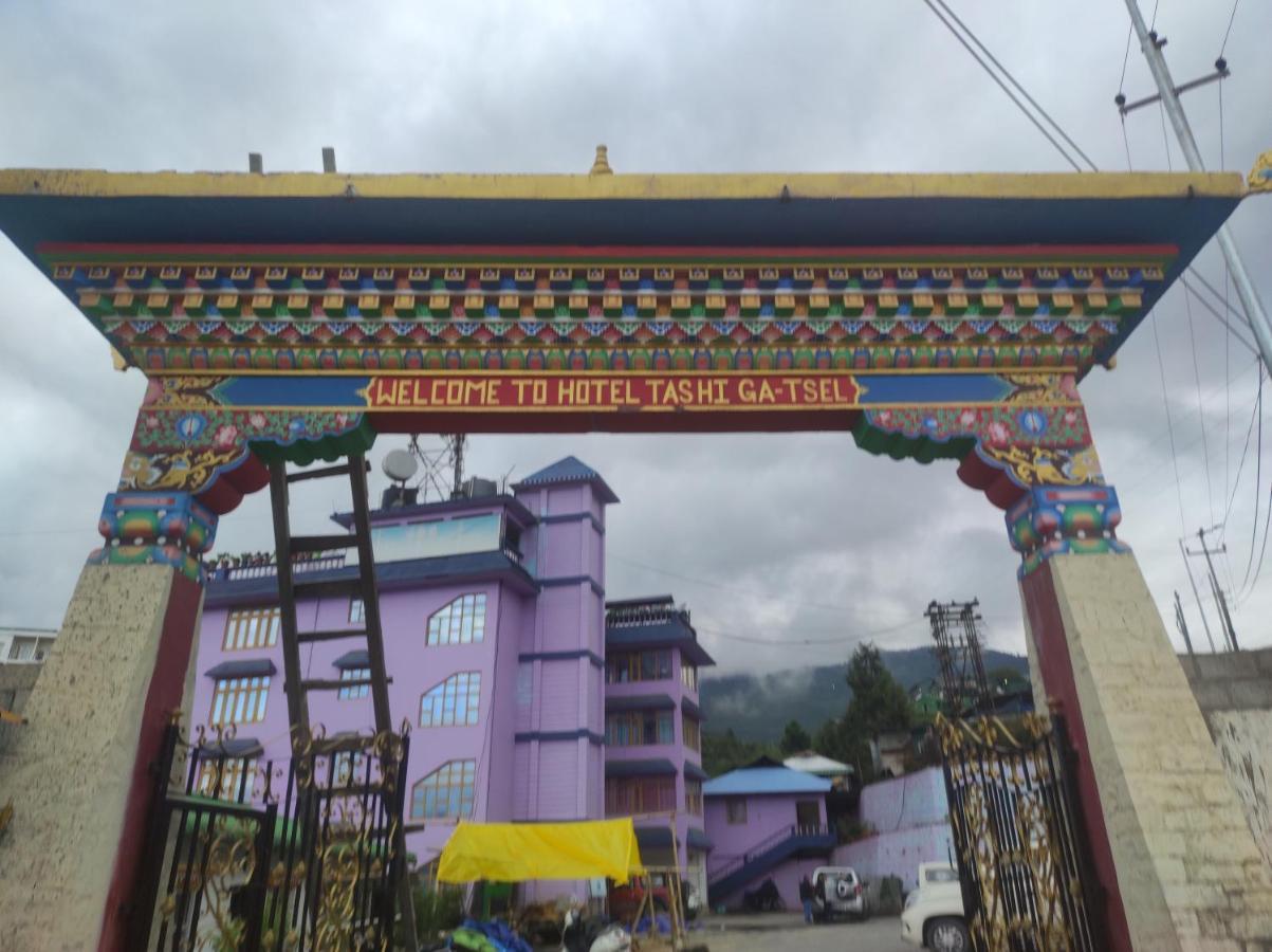 Hotel Tashi Ga Tsel Тауанг Екстериор снимка