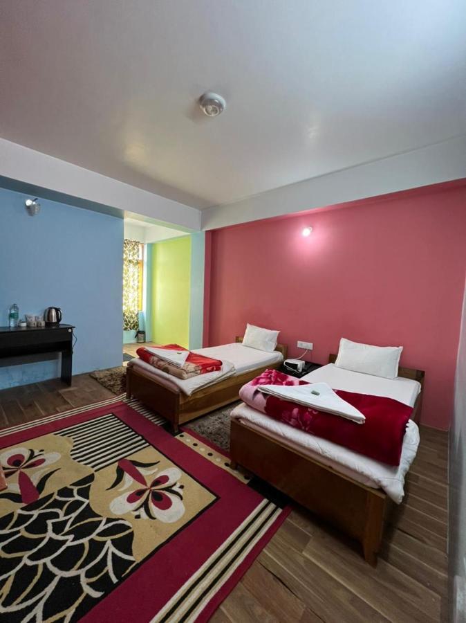 Hotel Tashi Ga Tsel Тауанг Екстериор снимка